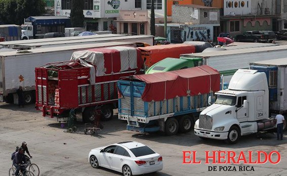 Huachicoleros usan autos robados Huachicoleros usan autos robados