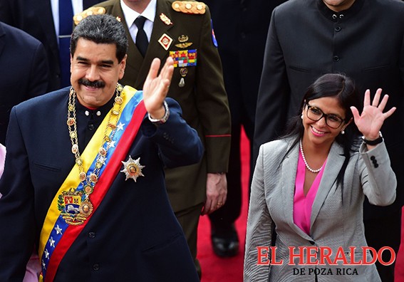 Maduro renueva gabinete Maduro renueva gabinete