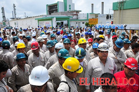 Más despidos anuncia Pemex Más despidos anuncia Pemex