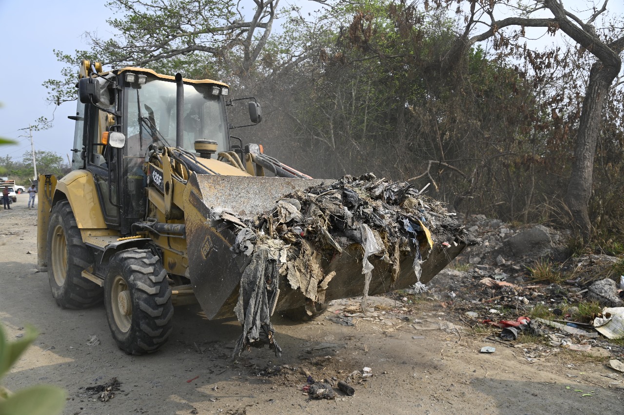 El Heraldo De Poza Rica Limpia P Blica Erradica Basureros