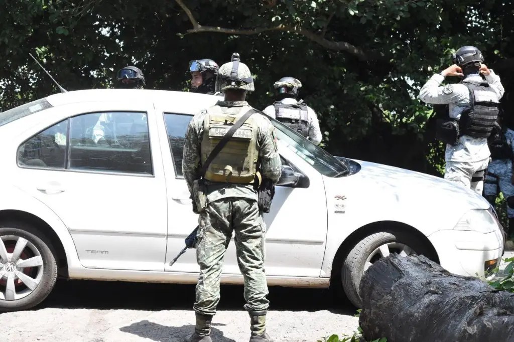 El Heraldo de Poza Rica Llega Guardia Nacional y Ejército Mex icano a