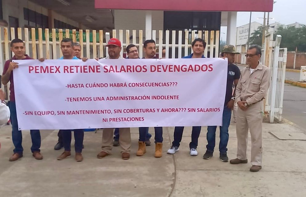 El Heraldo De Poza Rica Exigen Petroleros Pago De Salarios