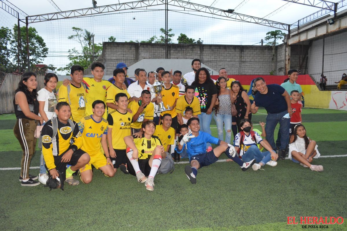 El Heraldo de Poza Rica - Taxistas Lobos París, Campeón de Campeones