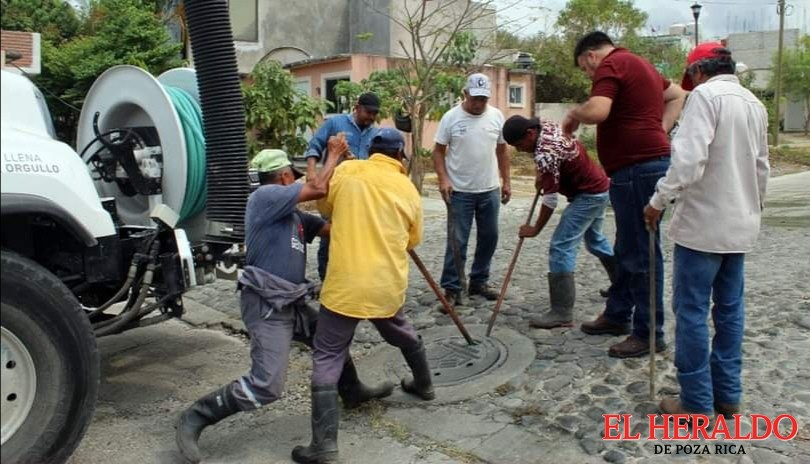 El Heraldo de Poza Rica - Se atiende petición de Casas Geo y Pueblo Nuevo