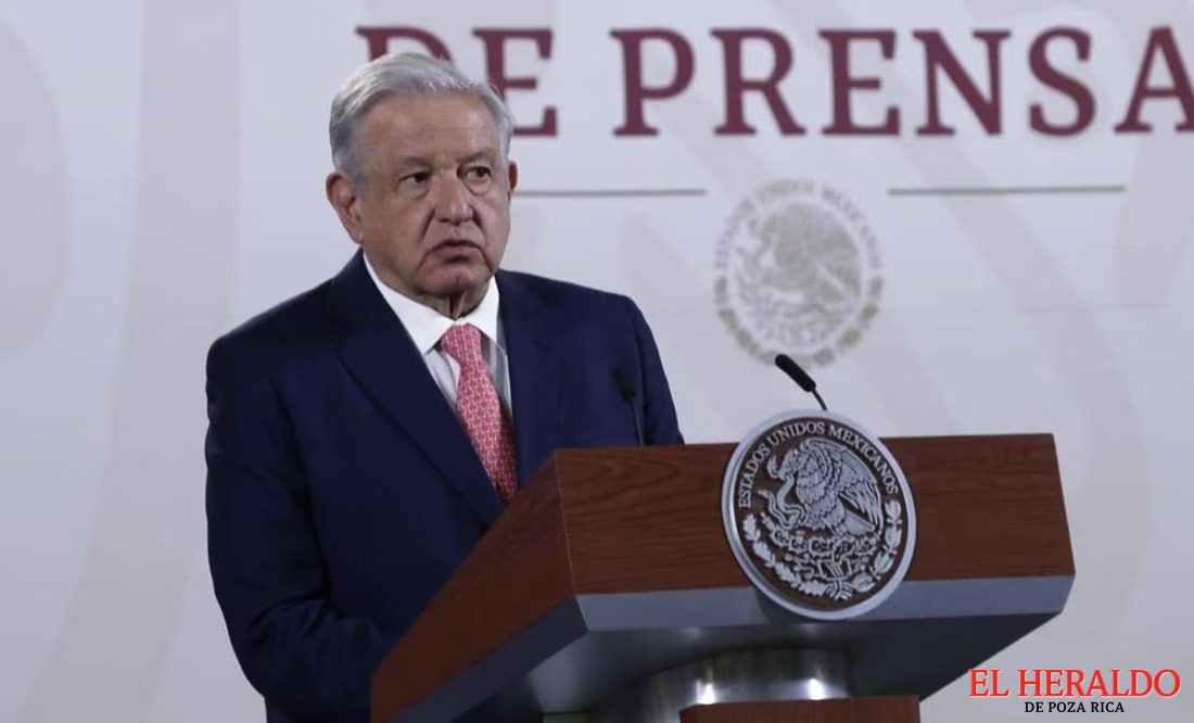 AMLO arremete