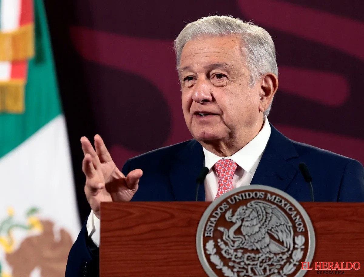 AMLO critica