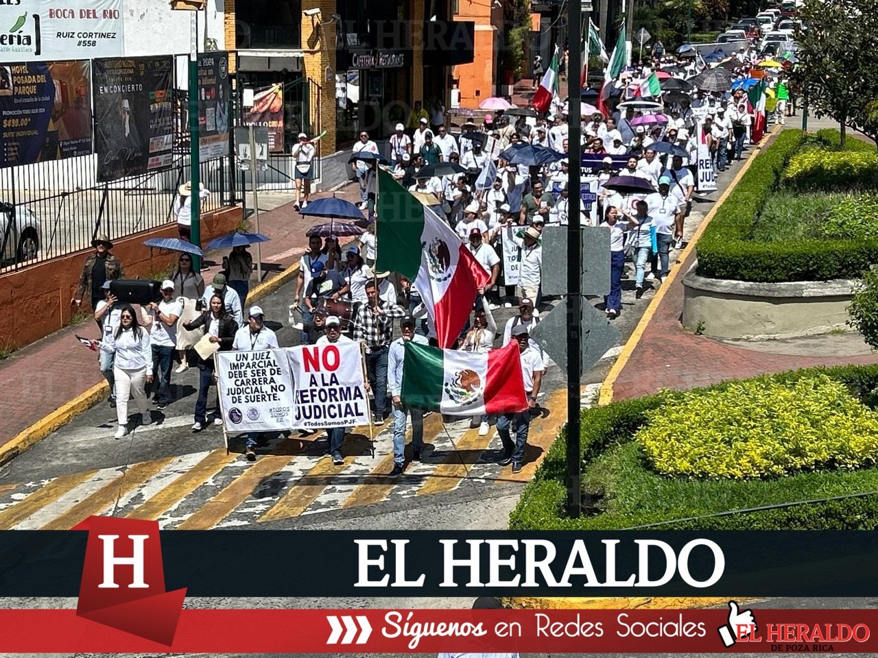 Bloquean centro de Xalapa en rechazo a la reforma judicial