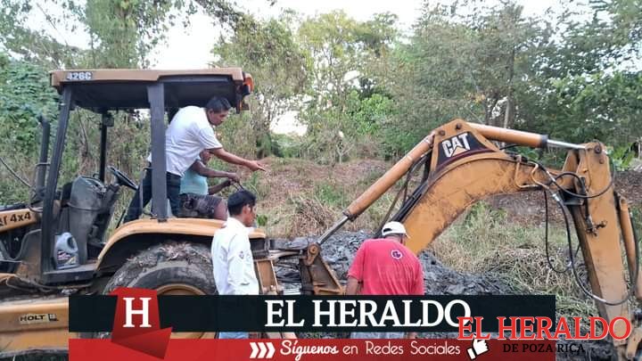 Buscan agua en colonias