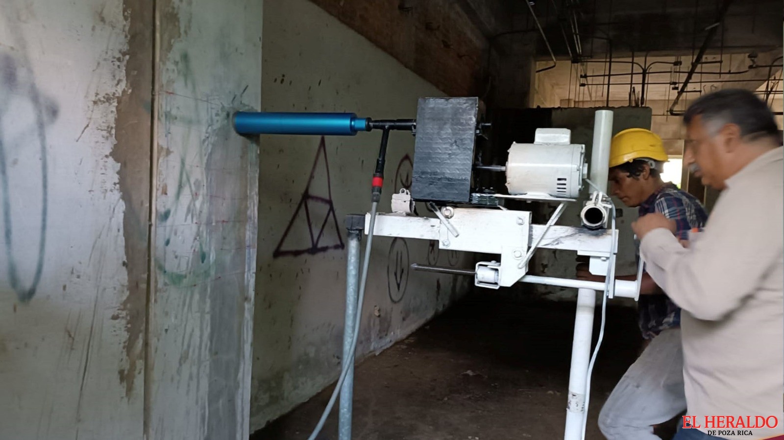 Continúa rehabilitación de hospital 3