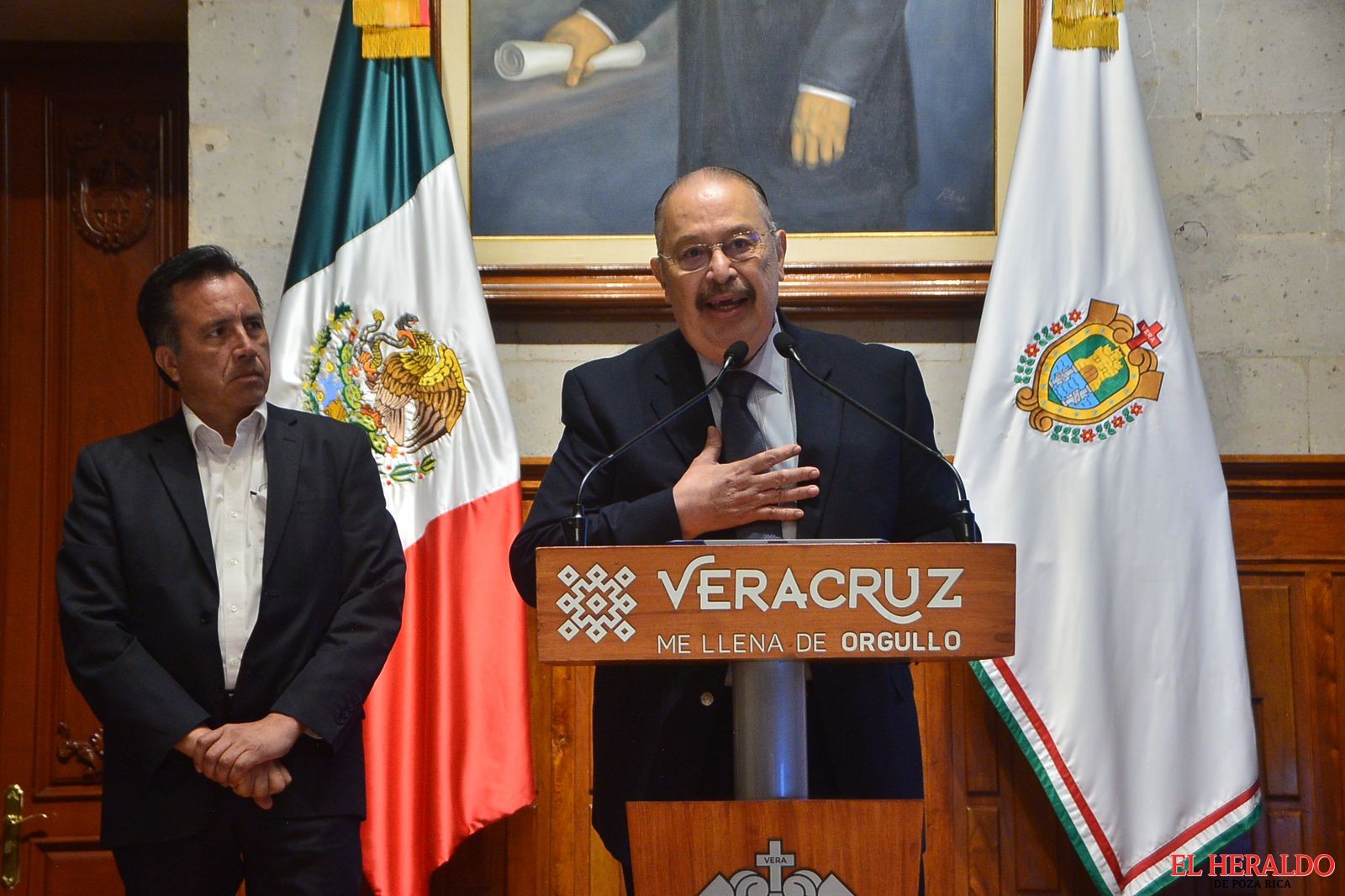 Director de Perote que ordenó reutilización de jeringas desechables ya fue sustituido