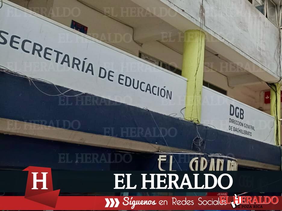 Docentes toman Dirección General de Bachillerato 3
