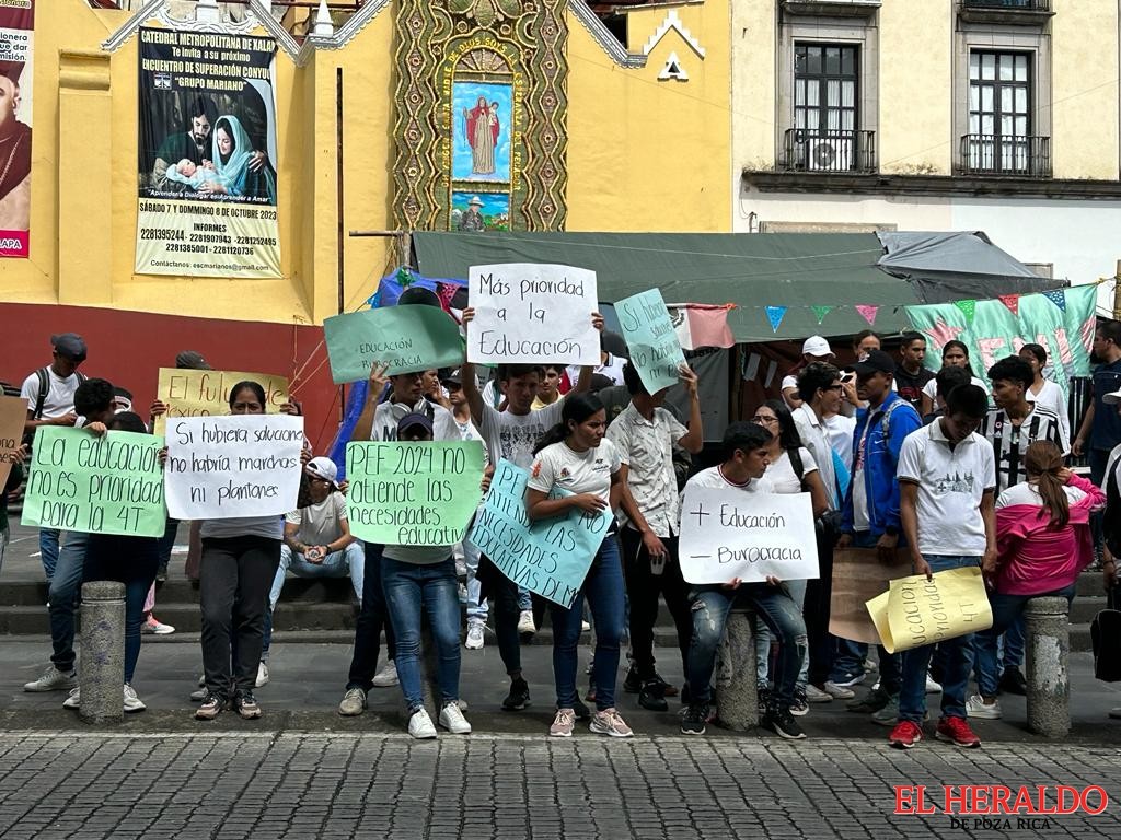 Estudiantes antorchistas3