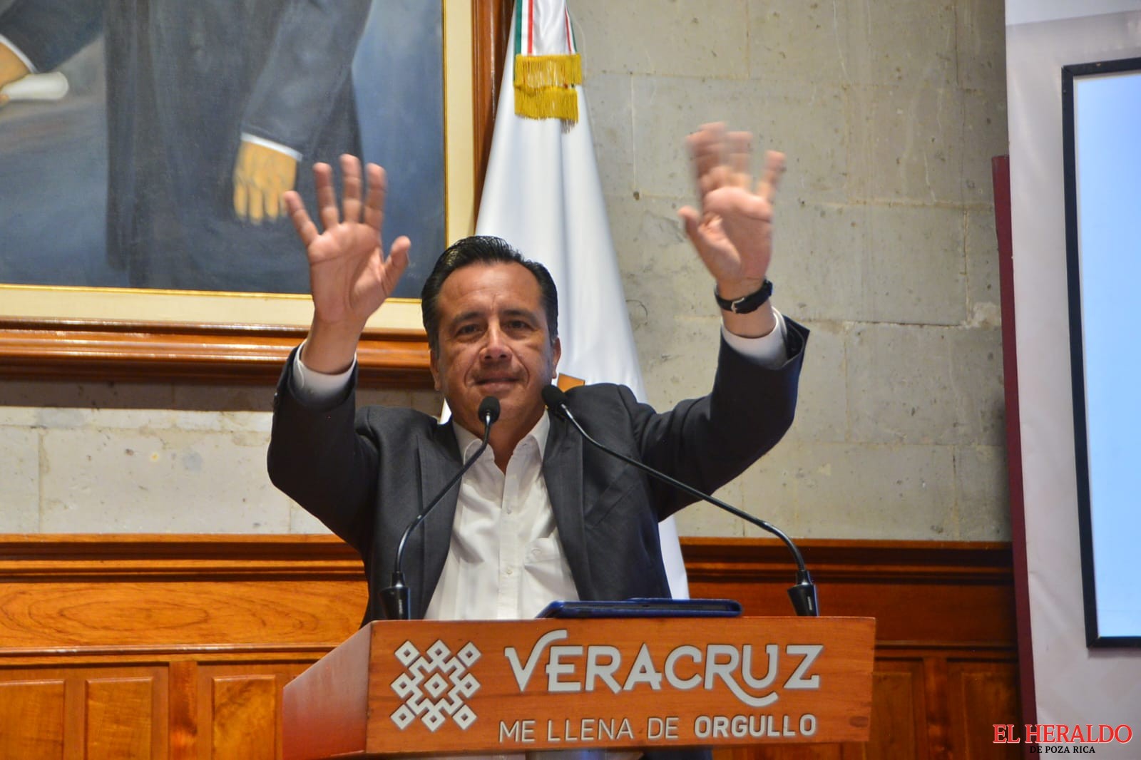 Gobernador niega discurso de odio pero insiste en la existencia de falsas feministas