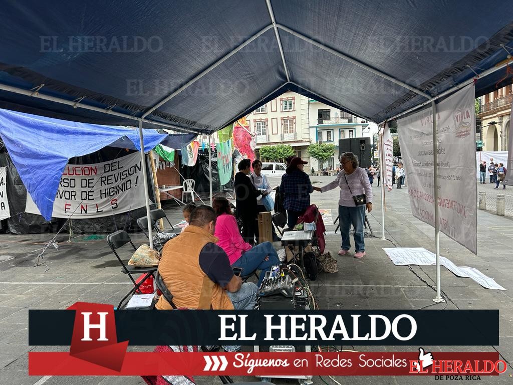Manifestantes cierran centro de Xalapa2