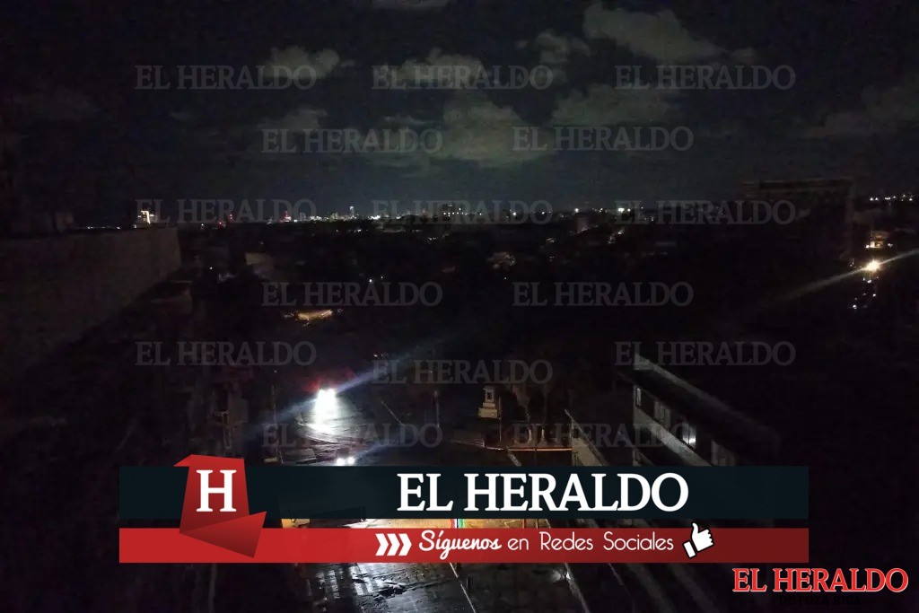 Mega apagón en el norte de Veracruz por uso excesivo de electricidad