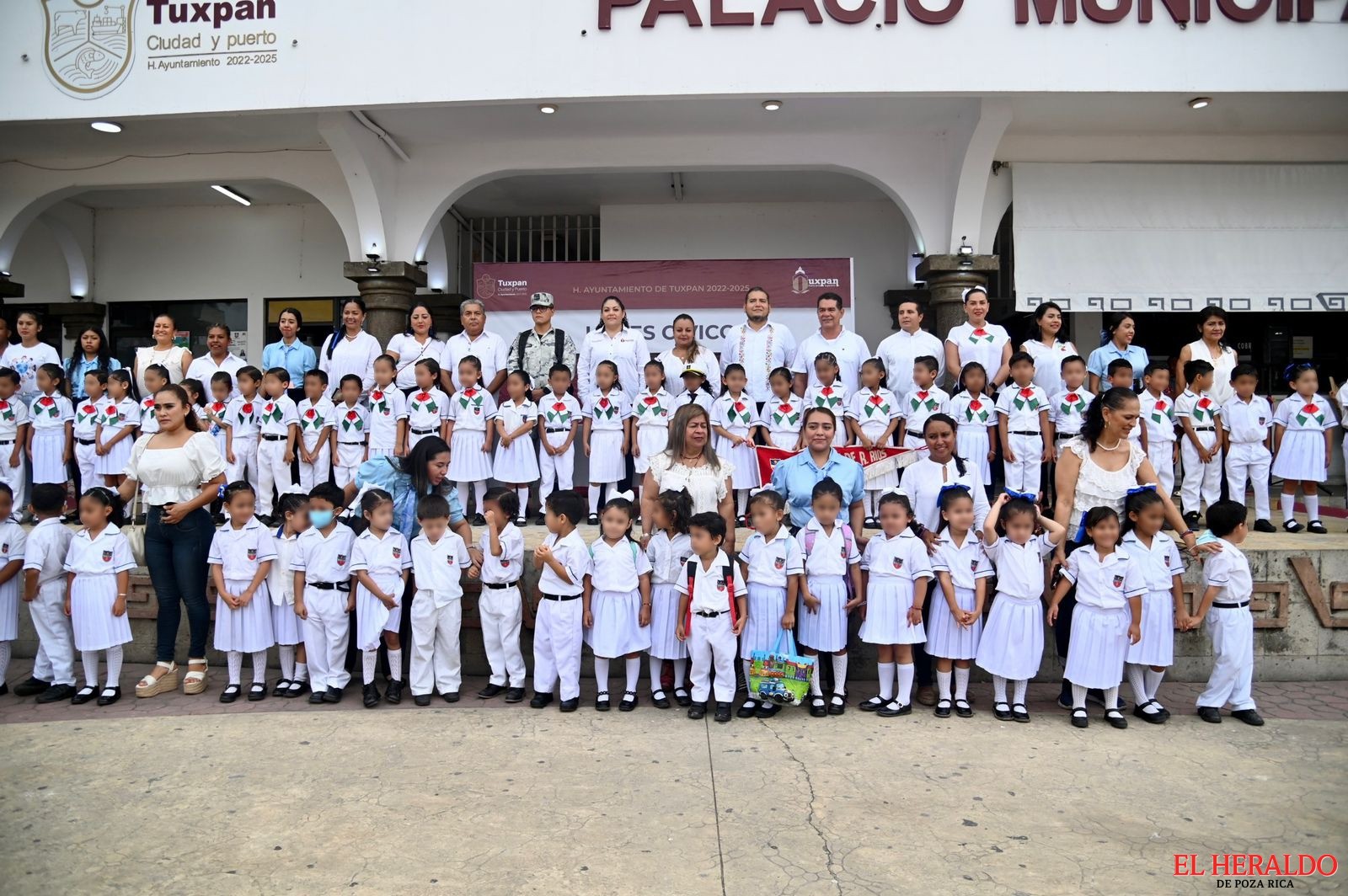 Participa Jardín de Niños Francisca Cano en Lunes Cívico