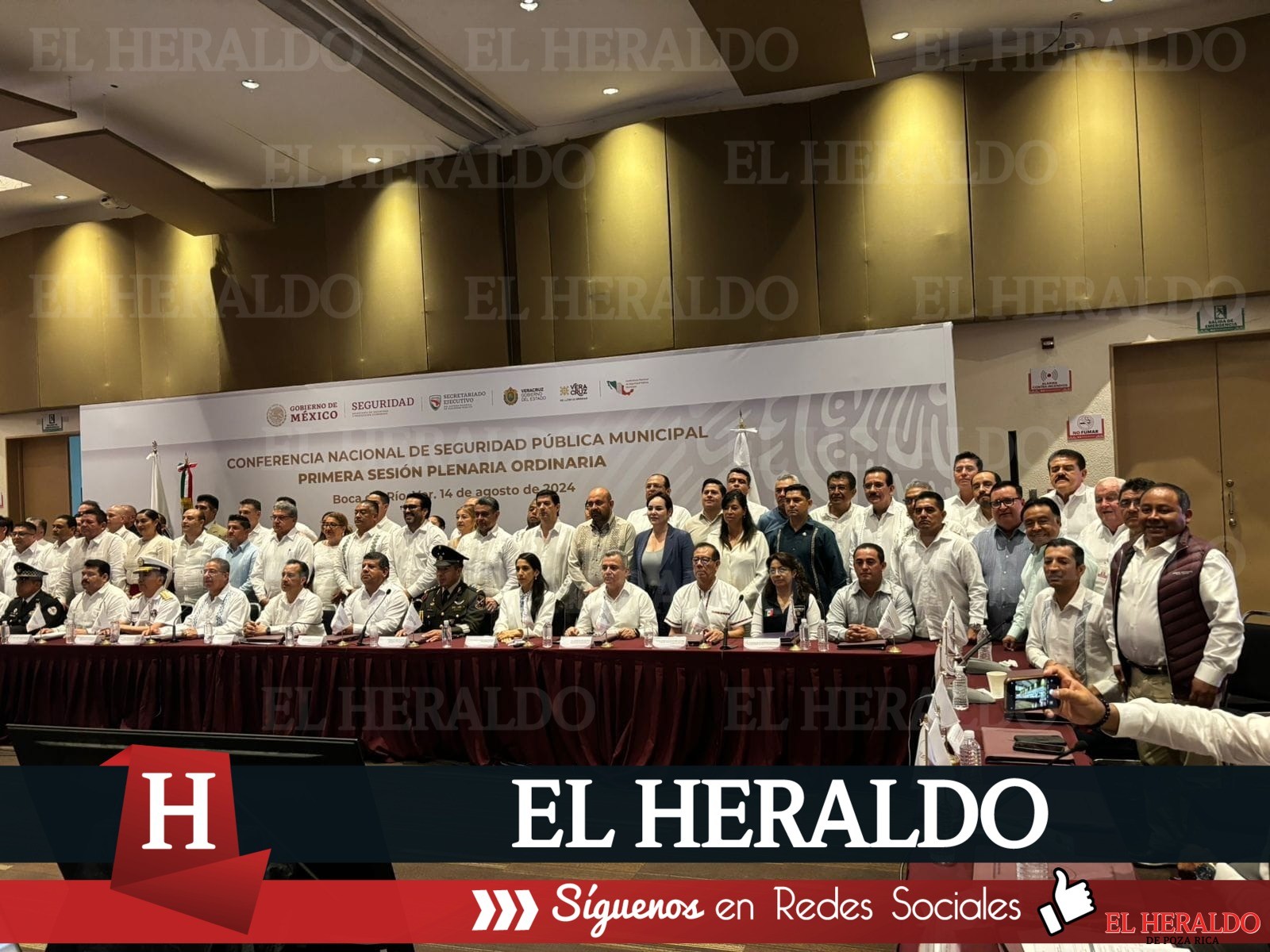 Participa Rodrigo Calderón en 8