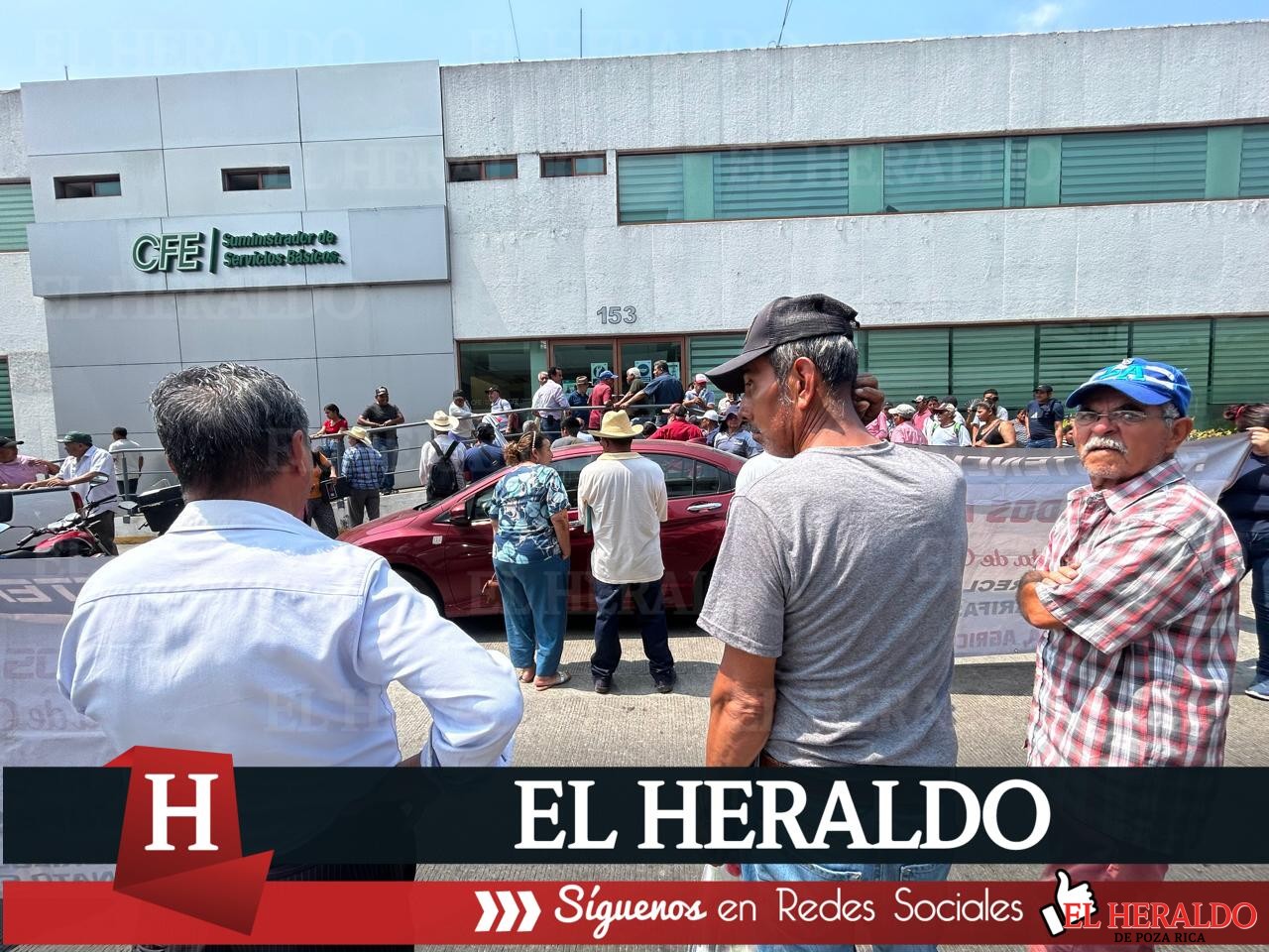 Protestan en CFE para exigir reclasificación de tarifas