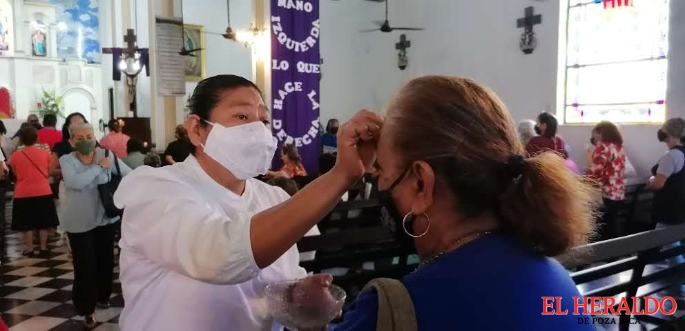 Se alista la iglesia2