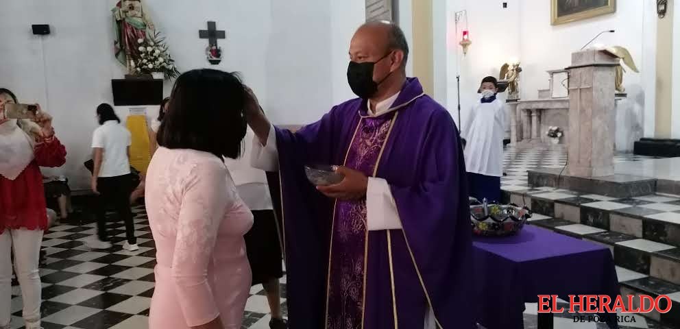 Se alista la iglesia