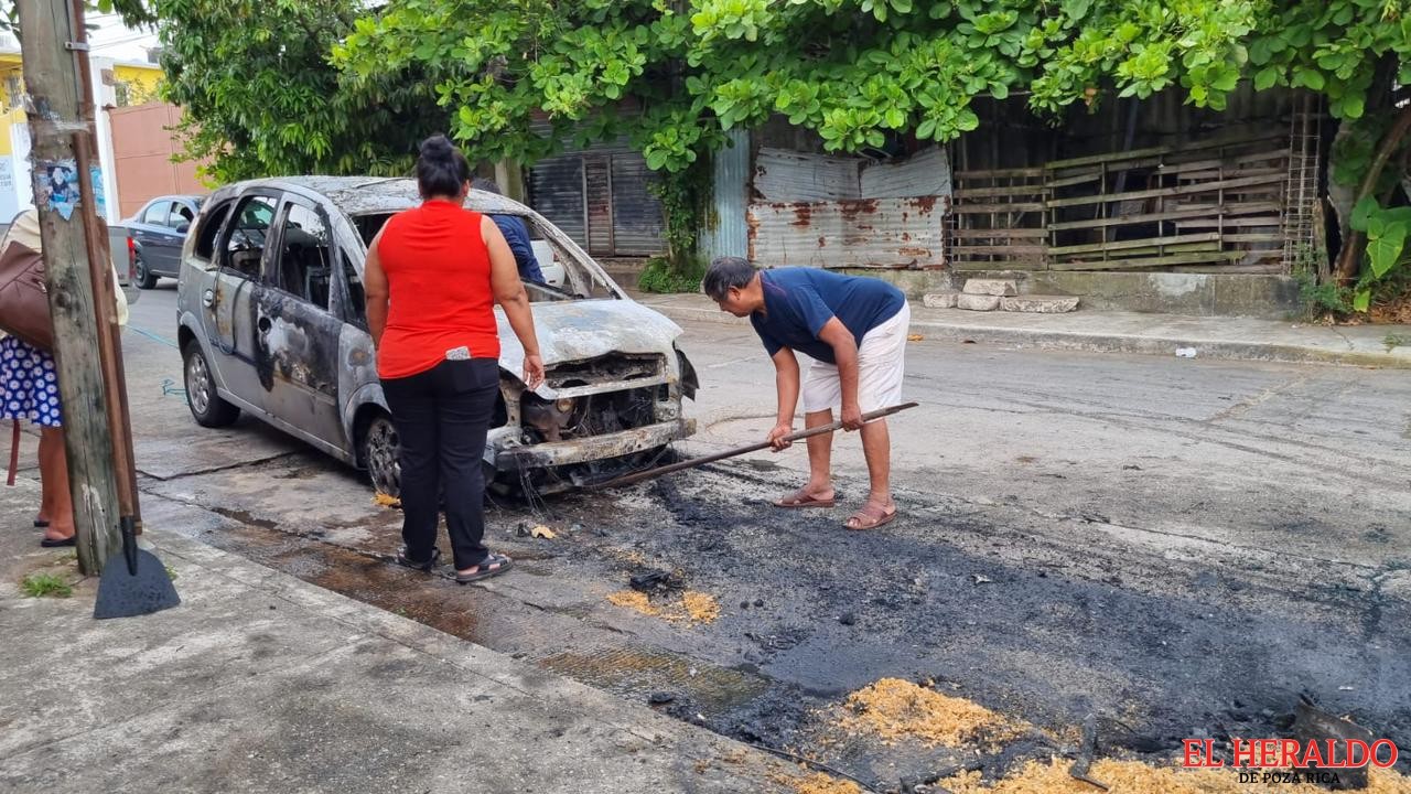 Se calcinó auto