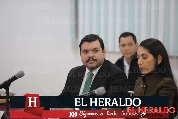 Secretario de Gobierno considera que amenaza a escuela de Coatza es una broma