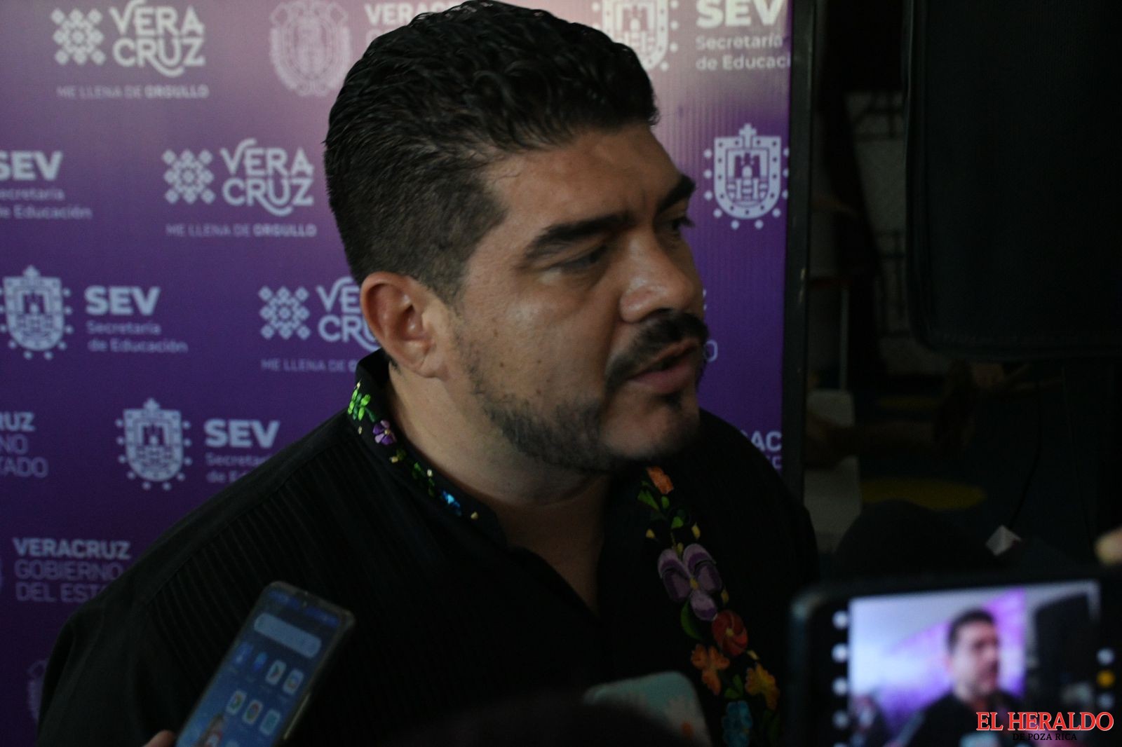 Suspenderán clases el 15