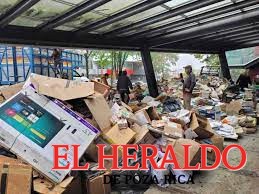 Van por reciclaje de desechos