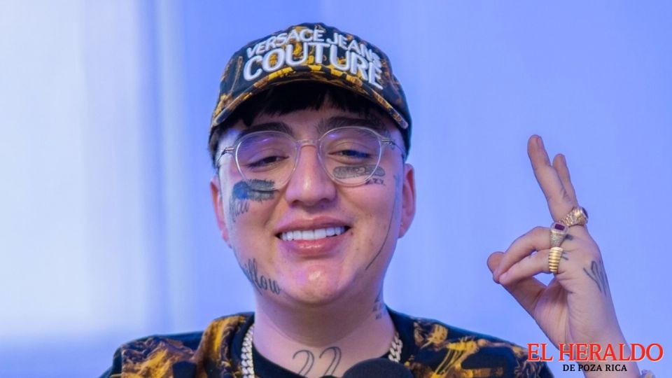 dani flow enfurece durante concierto y lanza amenazas al publico luego de que robaran su gorra