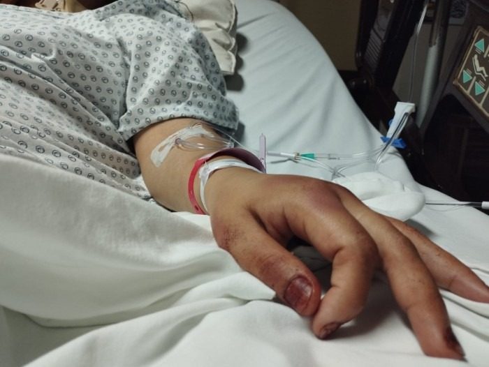 Denuncian a médico
