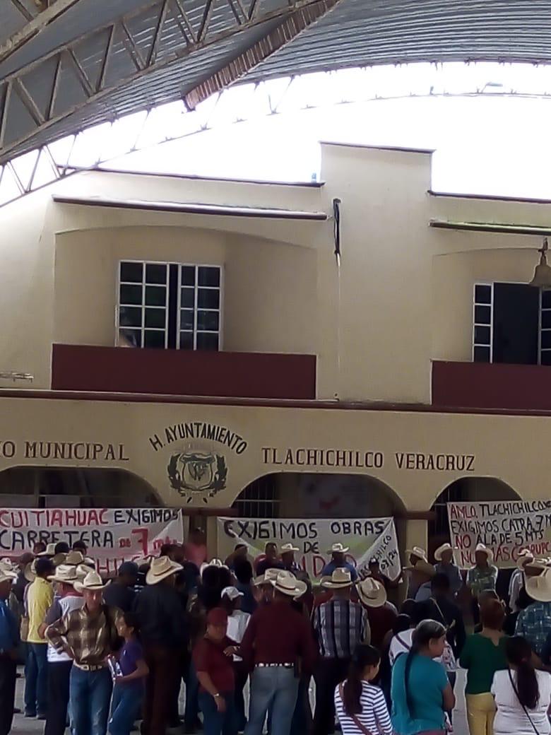 Tomado el Palacio2