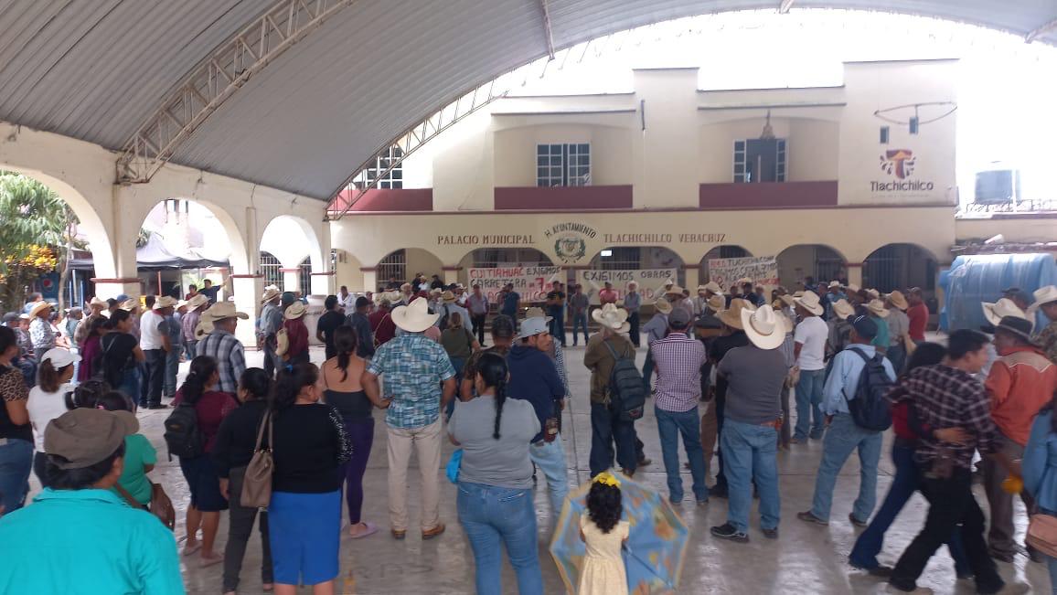 Tomado el Palacio3