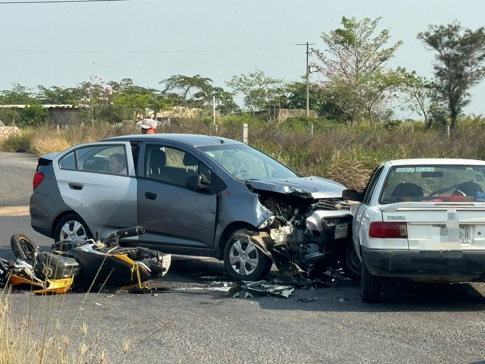 Chocan dos autos