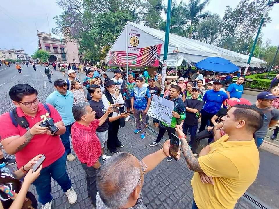 Con protesta3