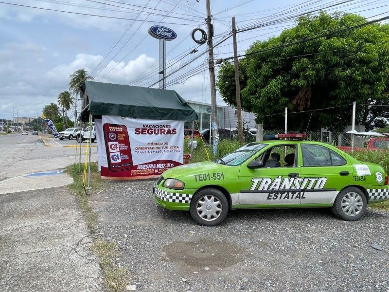 Instalan módulo de apoyo turístico