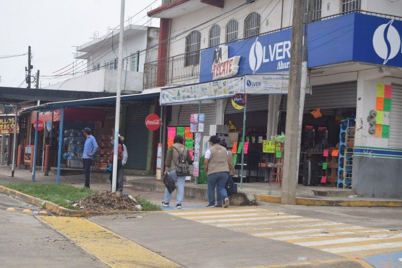 Sin erradicarse negocios irregulares