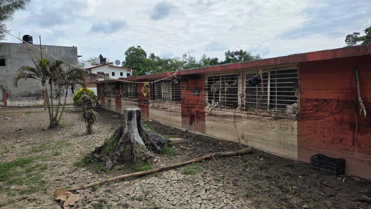 Daños impiden el regreso a clases Daños impiden el regreso a clases