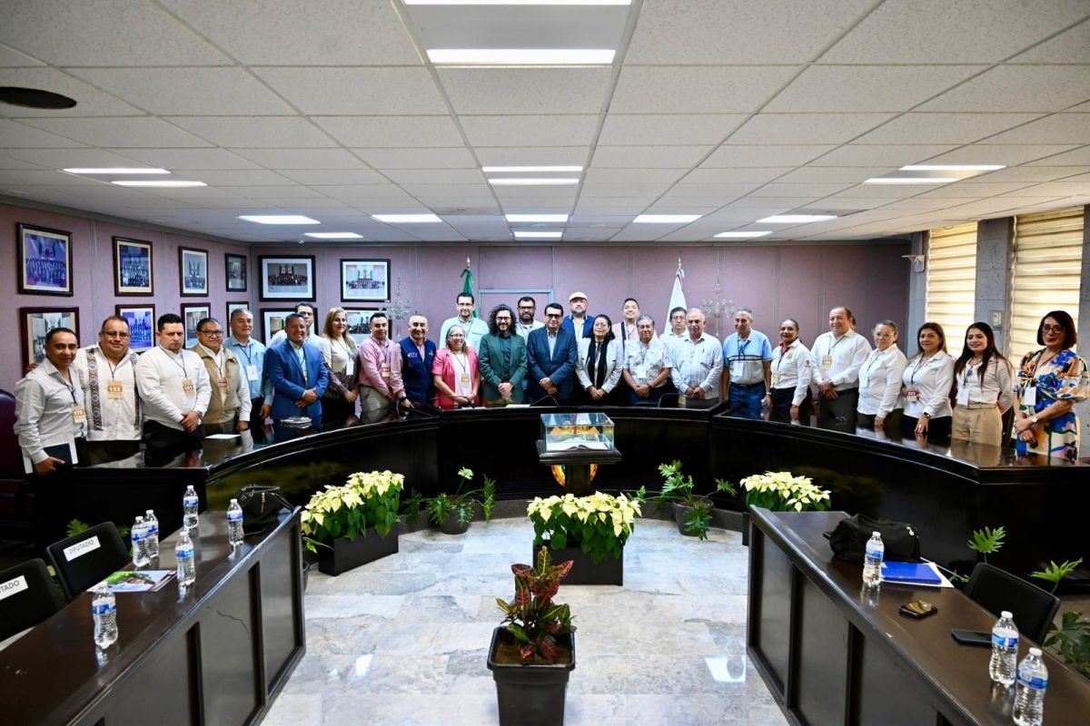 Reconocen sindicatos intervención de EBH