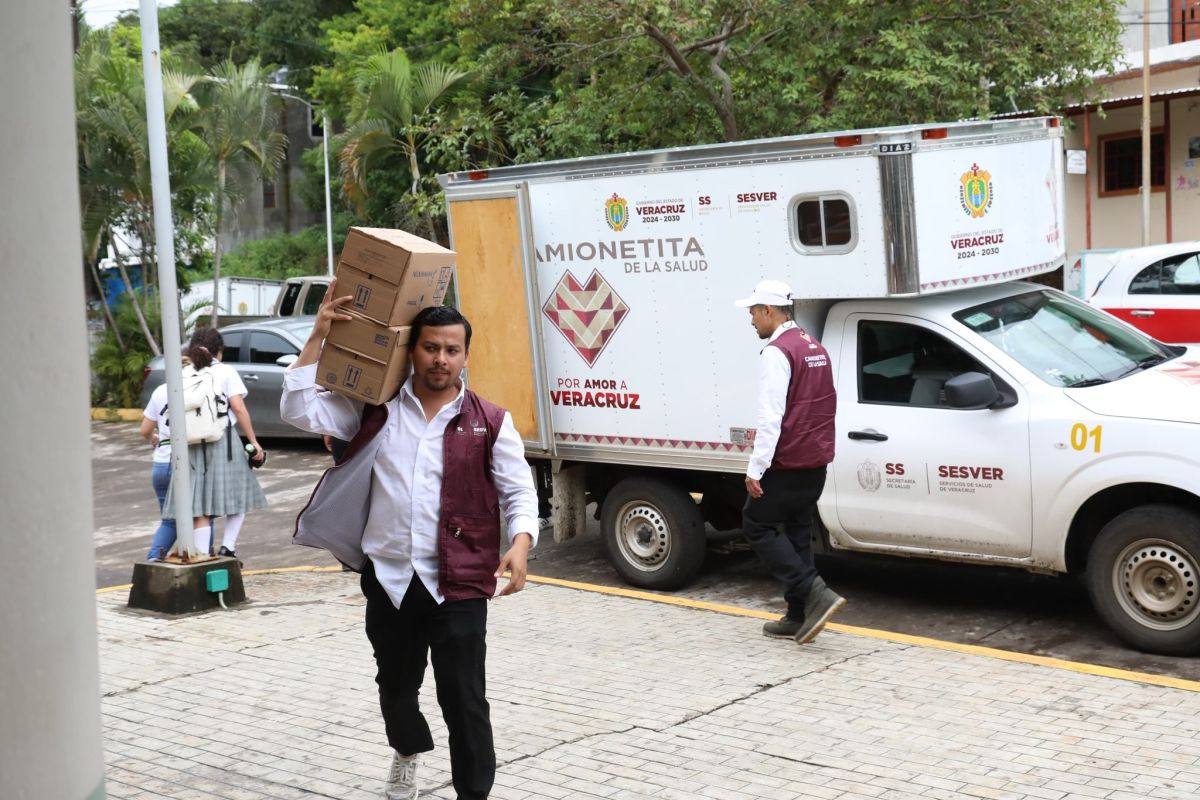 Nahle cumple con abasto de medicamentos