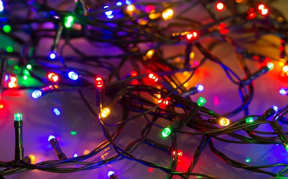 Alertan por luces navideñas Alertan por luces navideñas