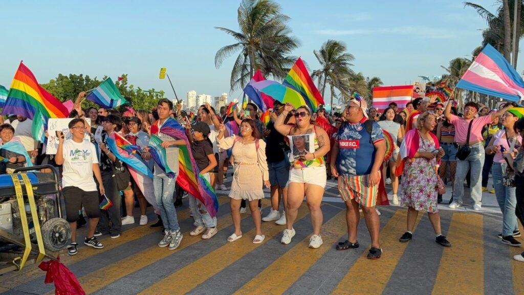 Comunidad Jarochos LGBTQ+ se manifiesta Comunidad Jarochos LGBTQ+ se manifiesta