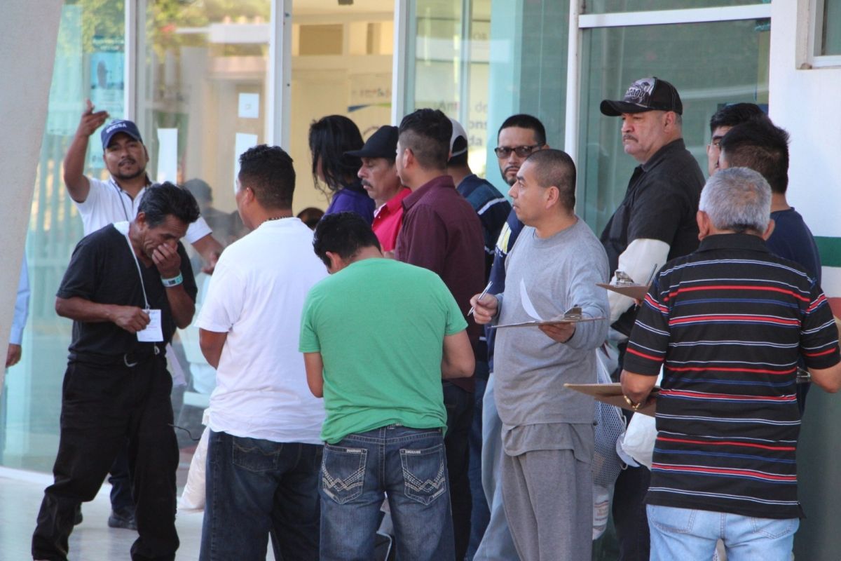 Mexicanos encabezan deportaciones en Estados Unidos Mexicanos encabezan deportaciones en Estados Unidos