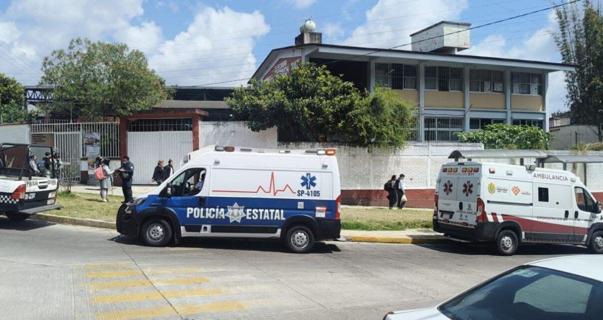 Evacúan telesecundaria por presunta intoxicación