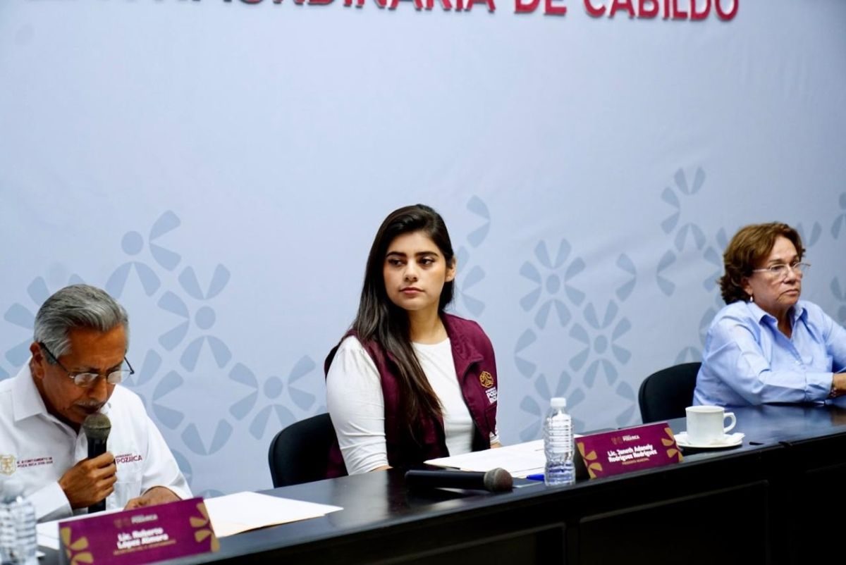Aprueba plan histórico de austeridad en gastos