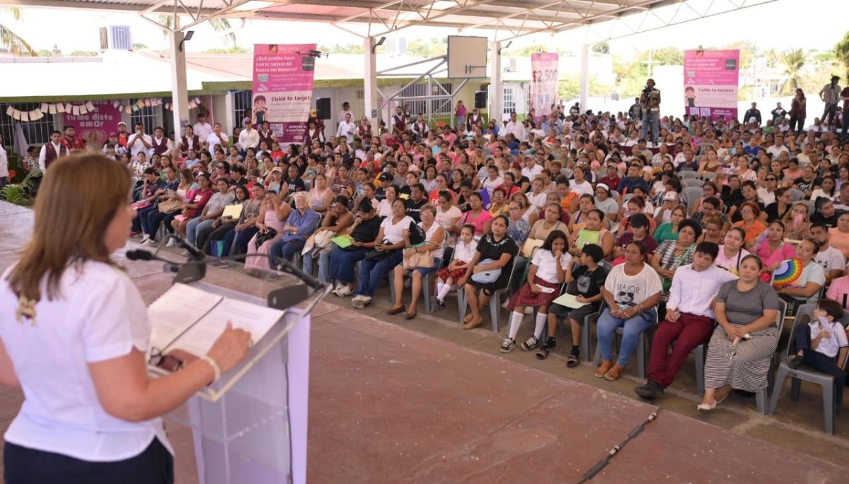 Entrega RNG tarjetas Rita Cetina a más de 312 mil estudiantes