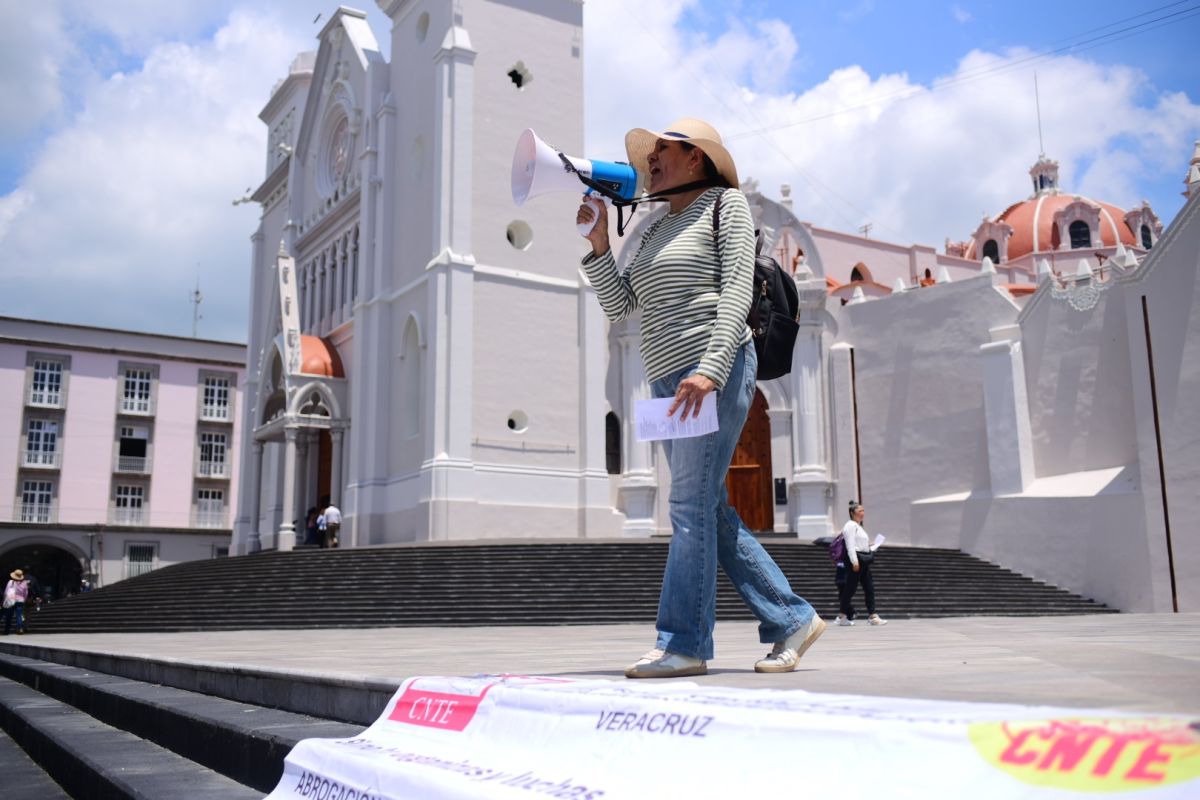 CNTE exige derogar Ley del ISSSTE