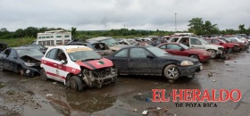 Pide Tránsito retirar autos inundados