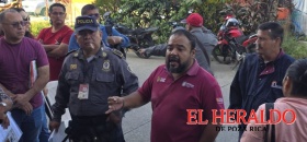 Fallas provocan caos en Hacienda