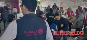Cruz Roja entrega víveres a preescolar