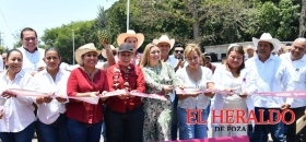 Entrega Nahle primer tramo de Isla–Santiago Tuxtla